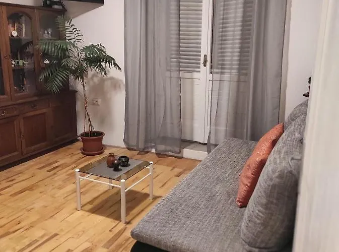 Aurora Apartman